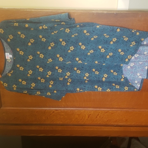 LULUROE Women's Sz. Lrg. - Picture 2 of 8